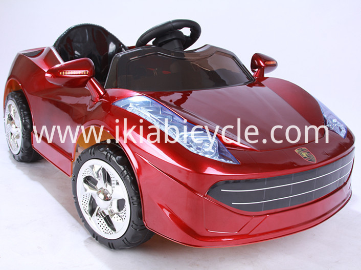 3 kala kiut rayd pan motoka toys .
